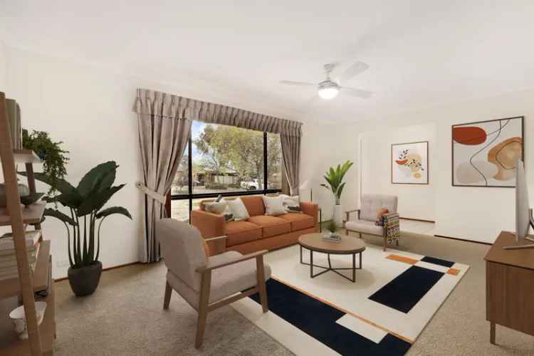 House For Rent in District of Tuggeranong, Australian Capital Territory