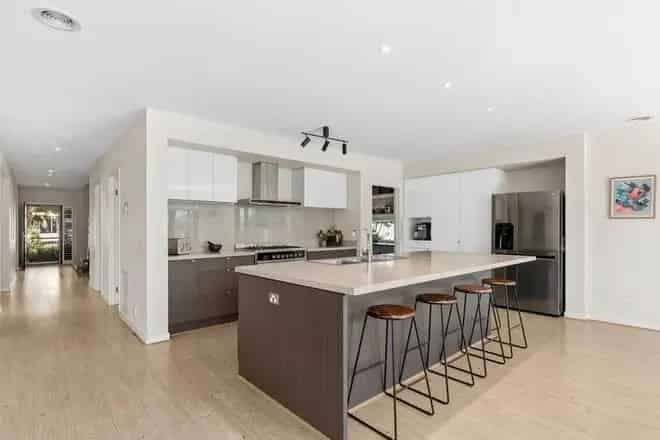 House For Sale , 3, Tubular Avenue, Torquay, Victoria