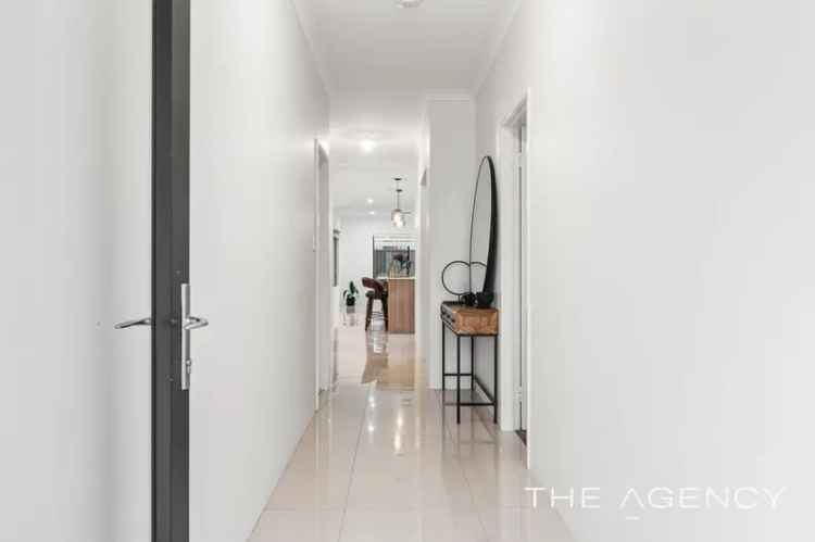 Modern Family Home Treeby WA 202sqm 444sqm Block