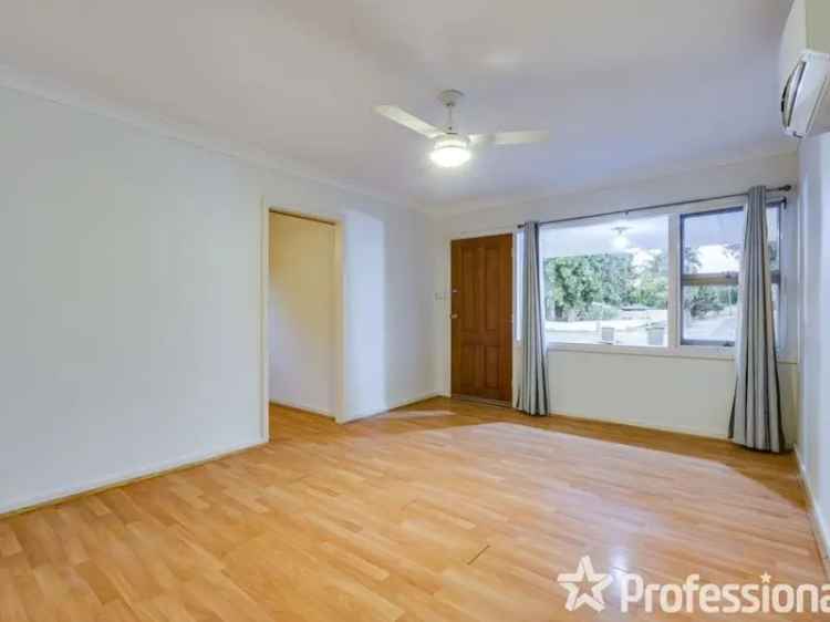 3 Bed Home Near Rosher Park Freshly Painted Move In Ready