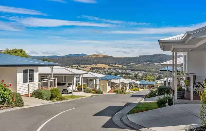 Oak Tree Retirement Village Kingston