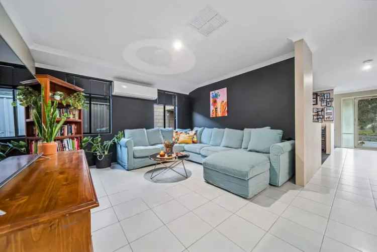 3 Bed 2 Bath Banksia Grove Home with Study and Theatre Room