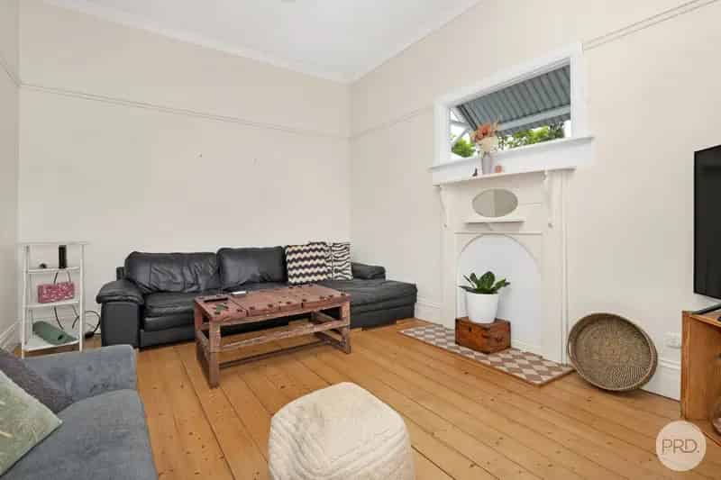 PREMIER INNER SUBURB LIVING