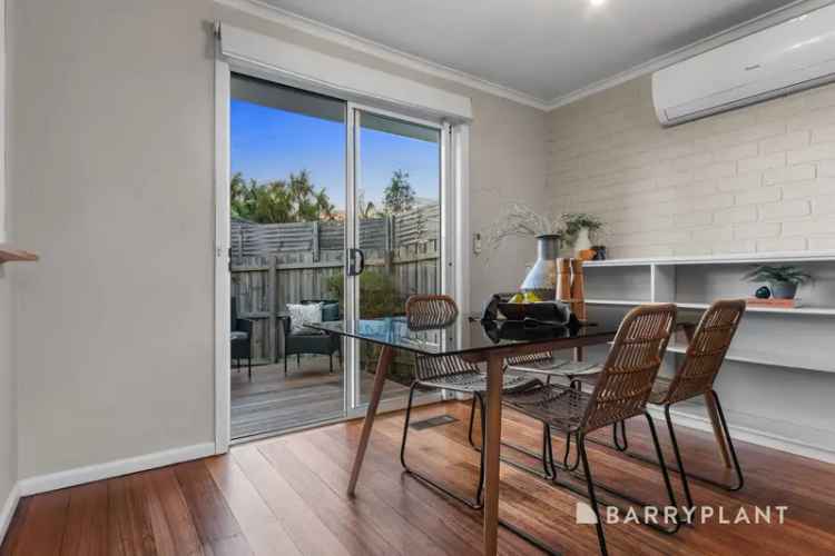 Buy unit in Boronia with outdoor entertaining and family-friendly features