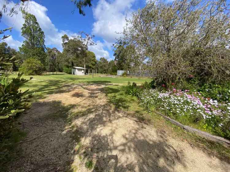 Land For Rent in Mallacoota, Victoria