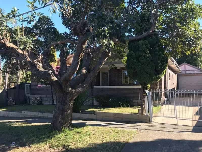 Real Estate For Lease - 66A Caledonian Street - Bexley , NSW