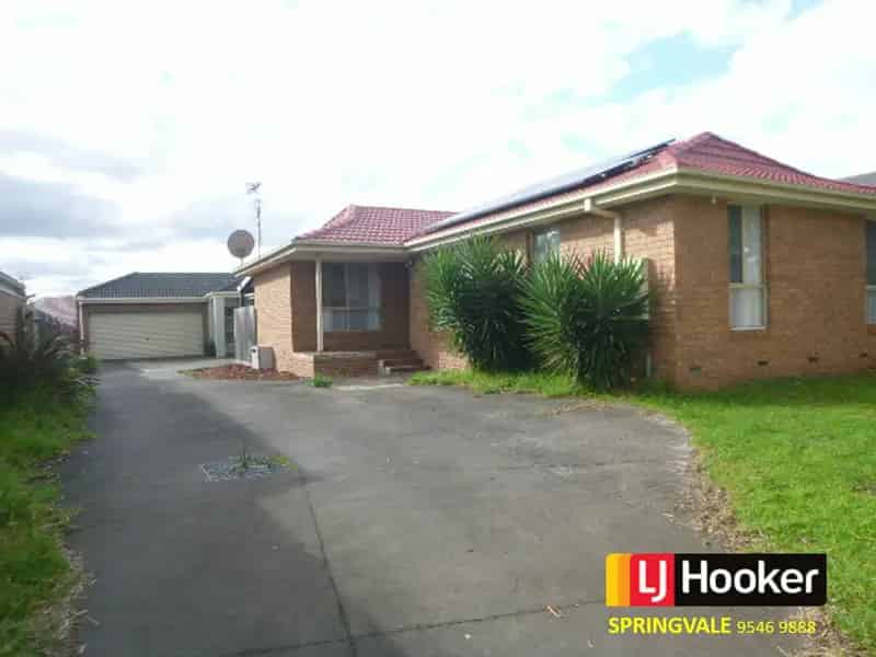 House For Rent , 13, Ivan Crescent, Melbourne, Victoria