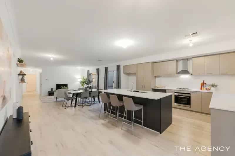 House For Sale - 9 Crystalline Road, Spearwood WA 6163
