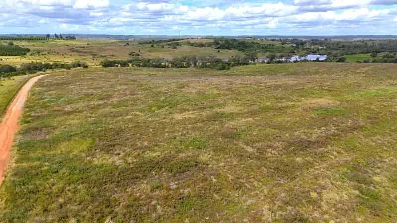 8.55ha LIFESTYLE ACERAGE WITH WATER SECURITY