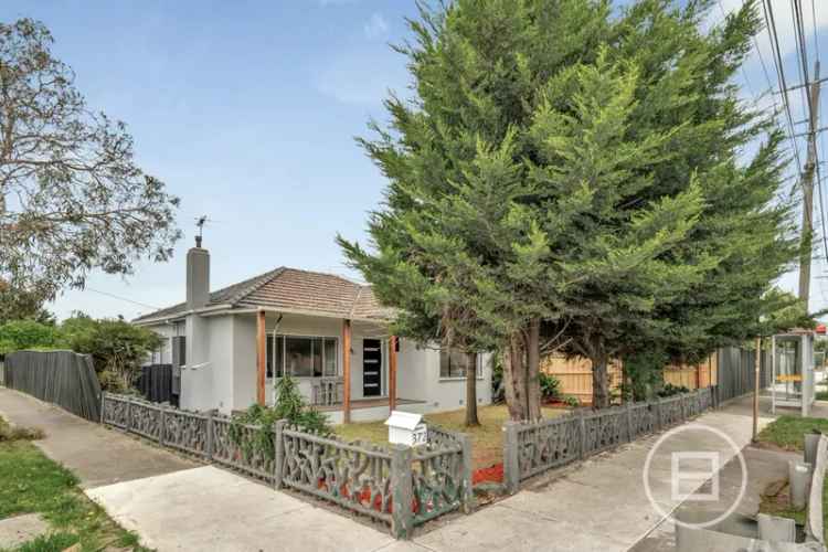 House For Sale in Melbourne, Victoria