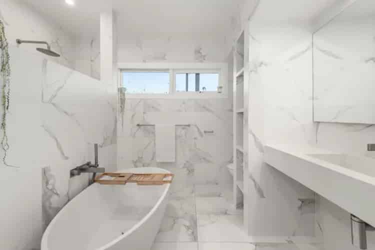 House For Sale in 5, Gladstone Avenue, Melbourne, Victoria