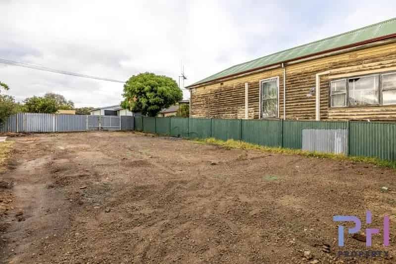 213SQM BLOCK OF LAND IN THE HEART OF KENNINGTON!