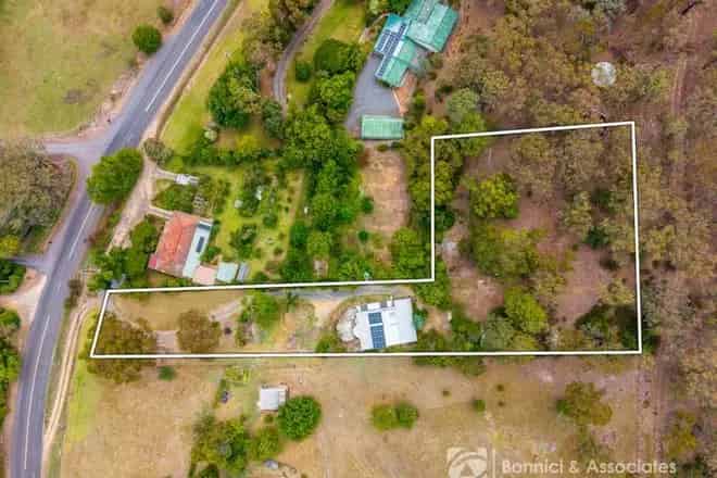 House For Sale , 323, Buffalo River Road, Myrtleford, Victoria