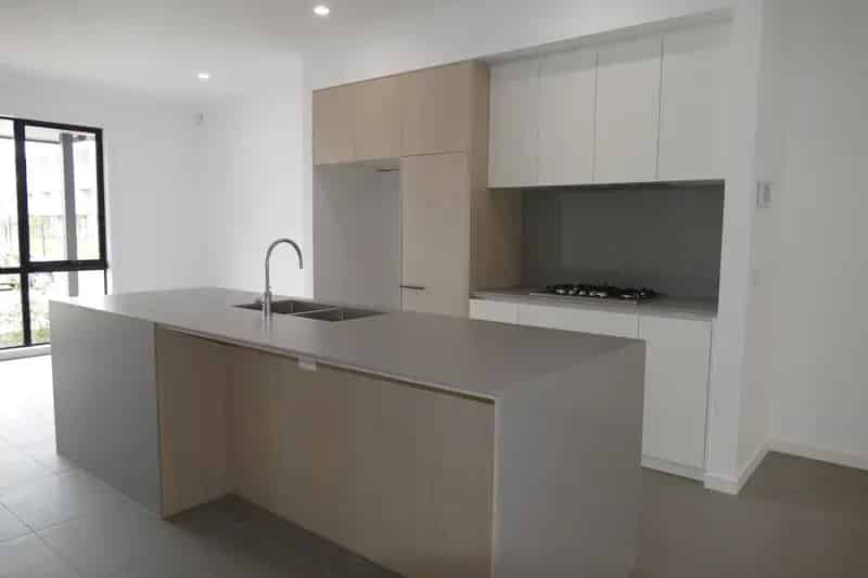 3 BEDROOM TOWN RESIDENCE WITH SPECTACULAR PARK VIEWS IN CLAYTON SOUTH