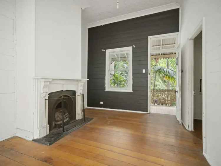 Unrenovated Paddington cottage with double street frontage