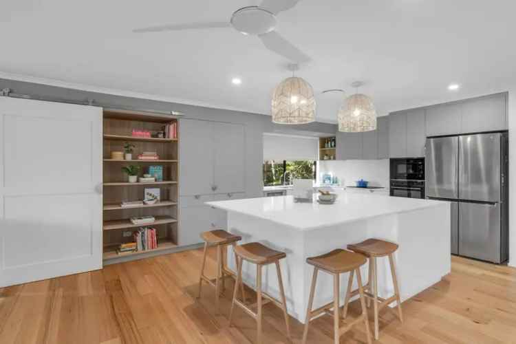 House For Sale , 3, Crompton Street, City of Brisbane, Queensland