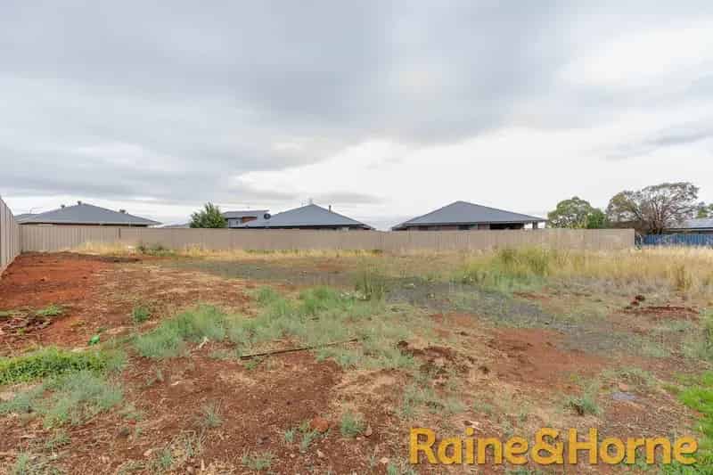 Affordable buy land in Rosewood Grove Dubbo with elevated views