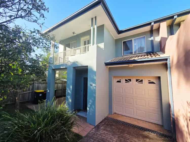 Real Estate For Lease - 12 Homelands Avenue - Carlingford , NSW