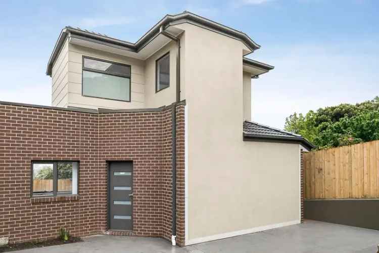 Charming Townhouse in the Heart of Broadmeadows - Perfect for First Home Buyers or Investors!