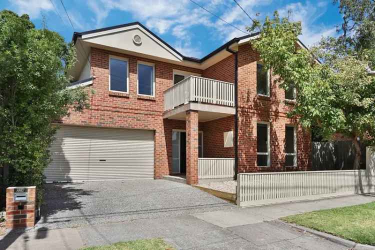 Sandringham Townhouse 3 Beds Luxurious Living