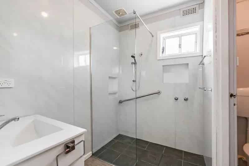 Buy house in Mildura with 2 bedrooms and cozy garden