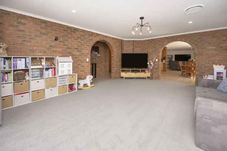 Rural For Sale in Swan Hill, Victoria