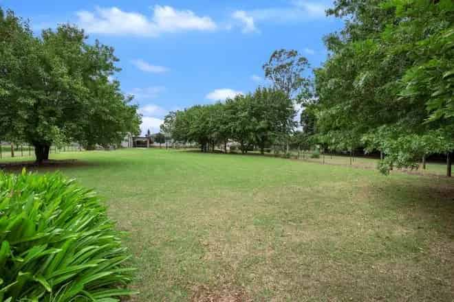 House For Sale , 55, Link Road, Armidale, New South Wales