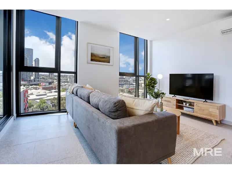 Fully Furnished Apartment With Stunning City Views