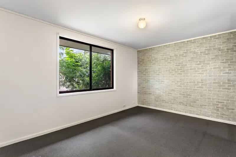Real Estate For Lease - 1 Wargila Place - Giralang , ACT