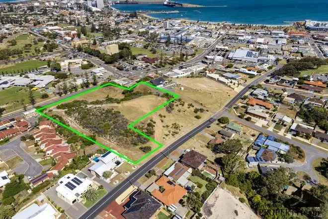 Land For Sale in Geraldton, Western Australia