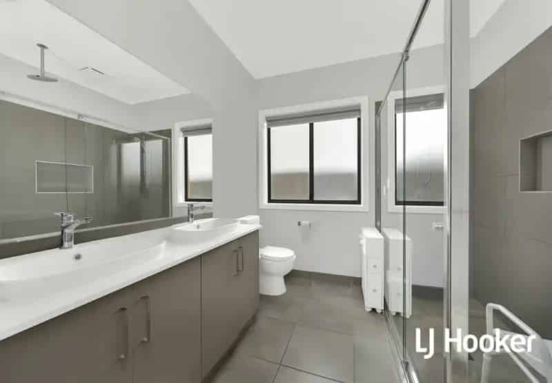House For Sale , 3, Hawk Way, Wallan, Victoria