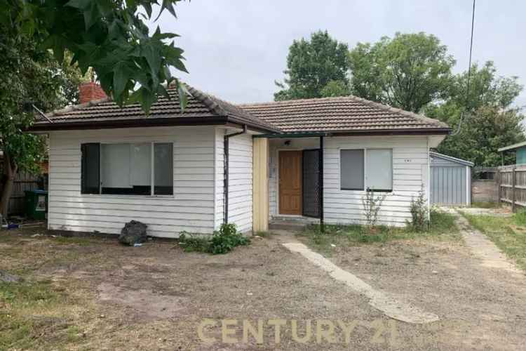 134 Police Road, Springvale VIC 3171 - House For Lease