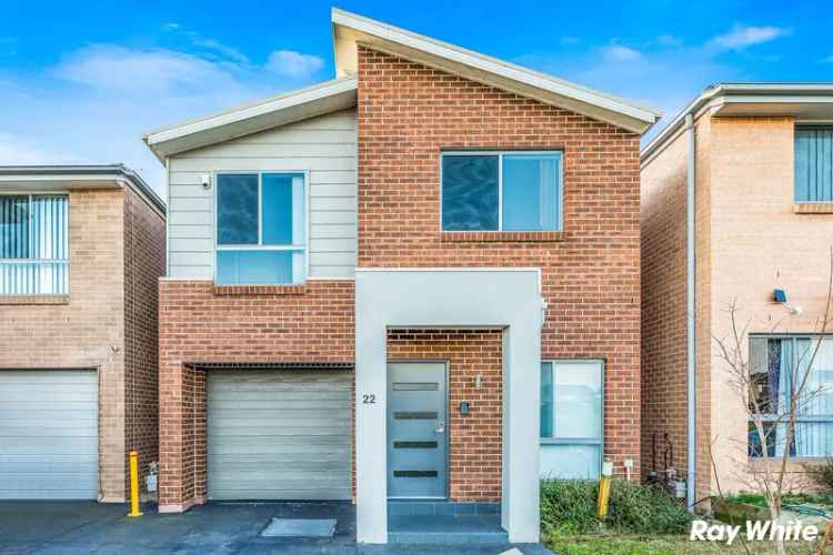 Four Bedroom Townhouse Near Schofields Station and Schools