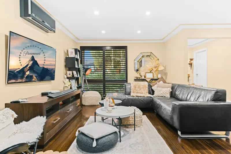 Buy House in Wheelers Hill with Modern Design and Spacious Living