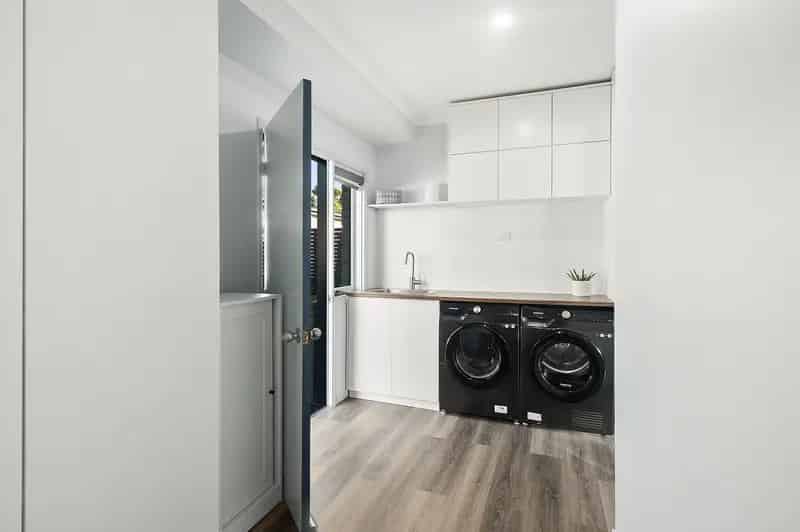 Stylish Family Living in a Quiet, Sought-After Neighbourhood