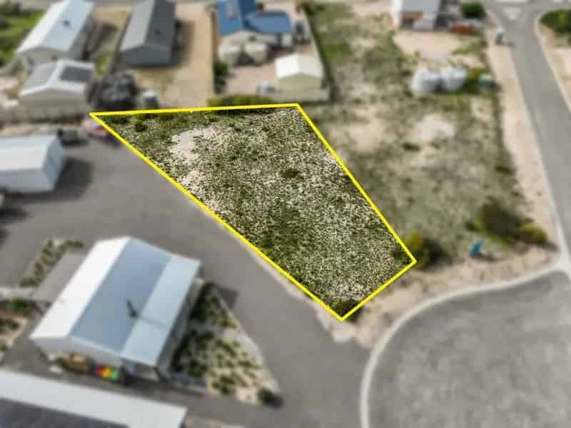 Seize Your Slice Of Paradise - Prime Land In Marion Bay