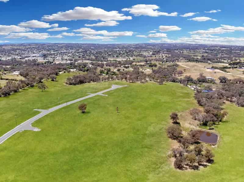 House For Sale , Hilltops Council, New South Wales