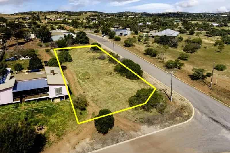Build Your Dream Home on a Corner Block in Northampton Western Australia