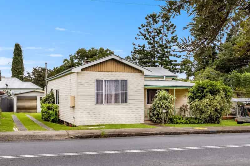 Real Estate For Sale - 2 Washington Street - East Kempsey , NSW