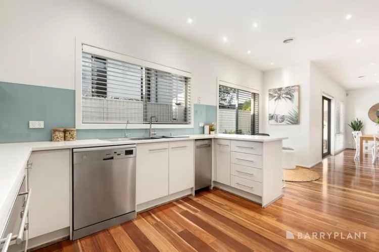 Contemporary Living in Prime Mordialloc Location