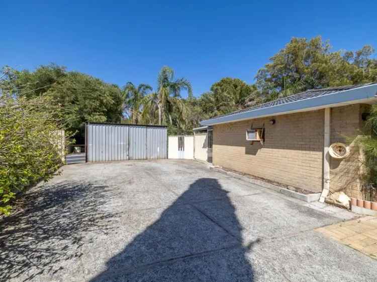 Family Home Serene Lifestyle Modern Kitchen Three Bedrooms Pet Friendly