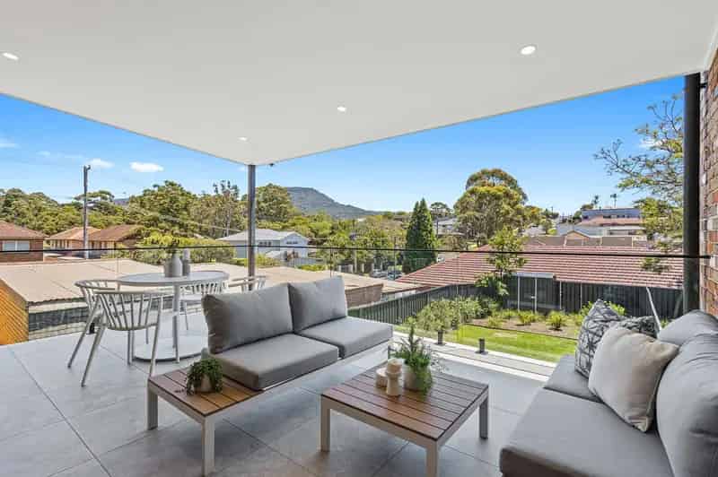 Real Estate For Lease - 36B Urunga Parade - Wollongong , NSW