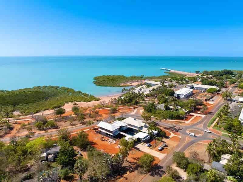 NEW PRICE - BAY VIEWS