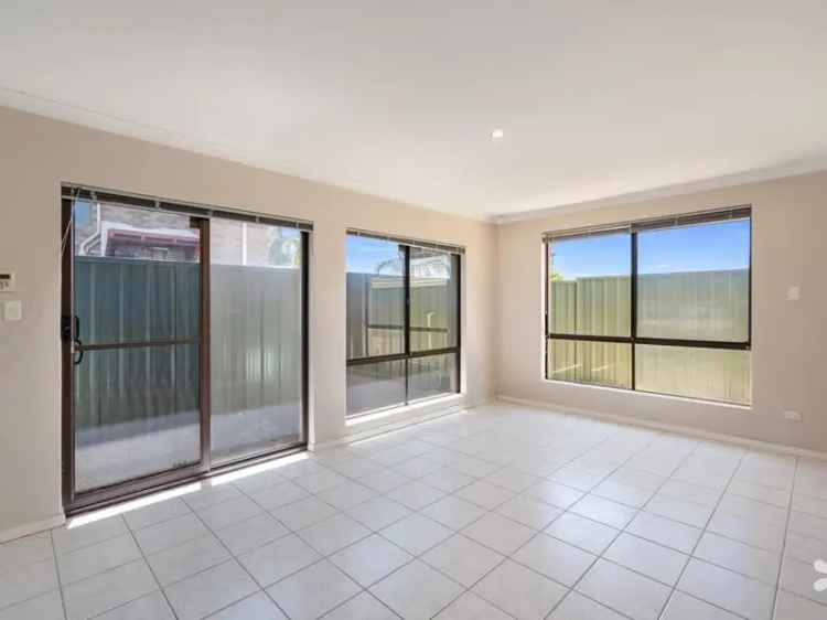 House For Rent in City of Cockburn, Western Australia