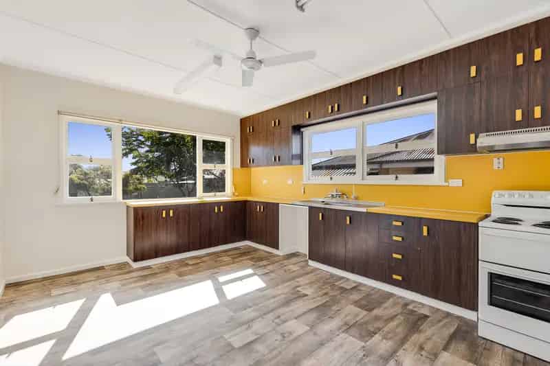 Large yard - Separate rumpus room - Convenient Location!