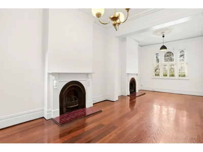 Grand Three Bedroom Terrace Offering Space & Character