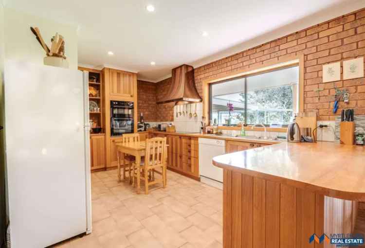 Buy Rural Property in Myrtleford with 3 Bedrooms and Granny Flat