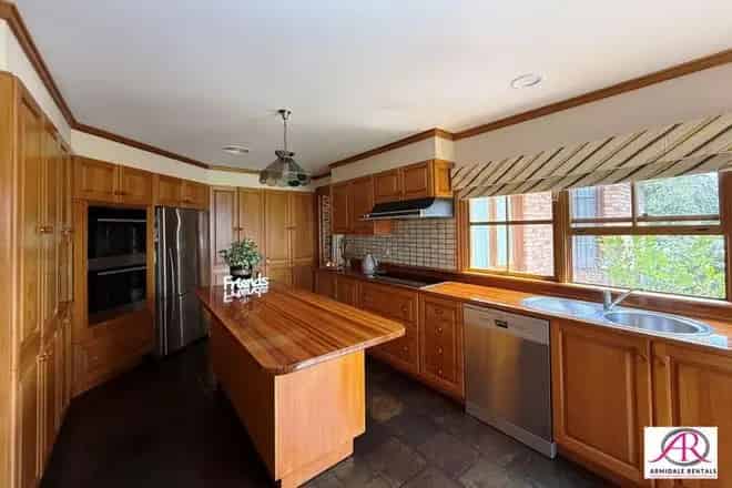 House For Sale , 15, Hillview Road, Armidale, New South Wales
