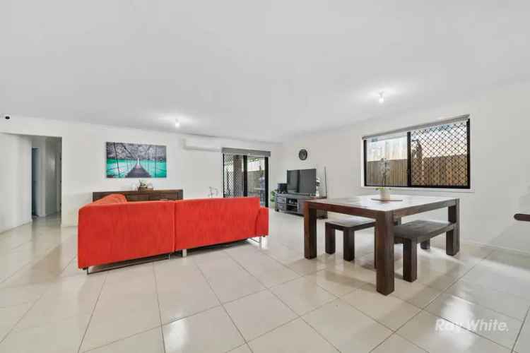 4 Bed 2 Bath Yarrabilba Family Home with Alfresco