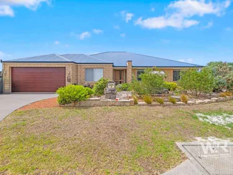 Wheelchair Accessible Home with Stunning Harbour Views